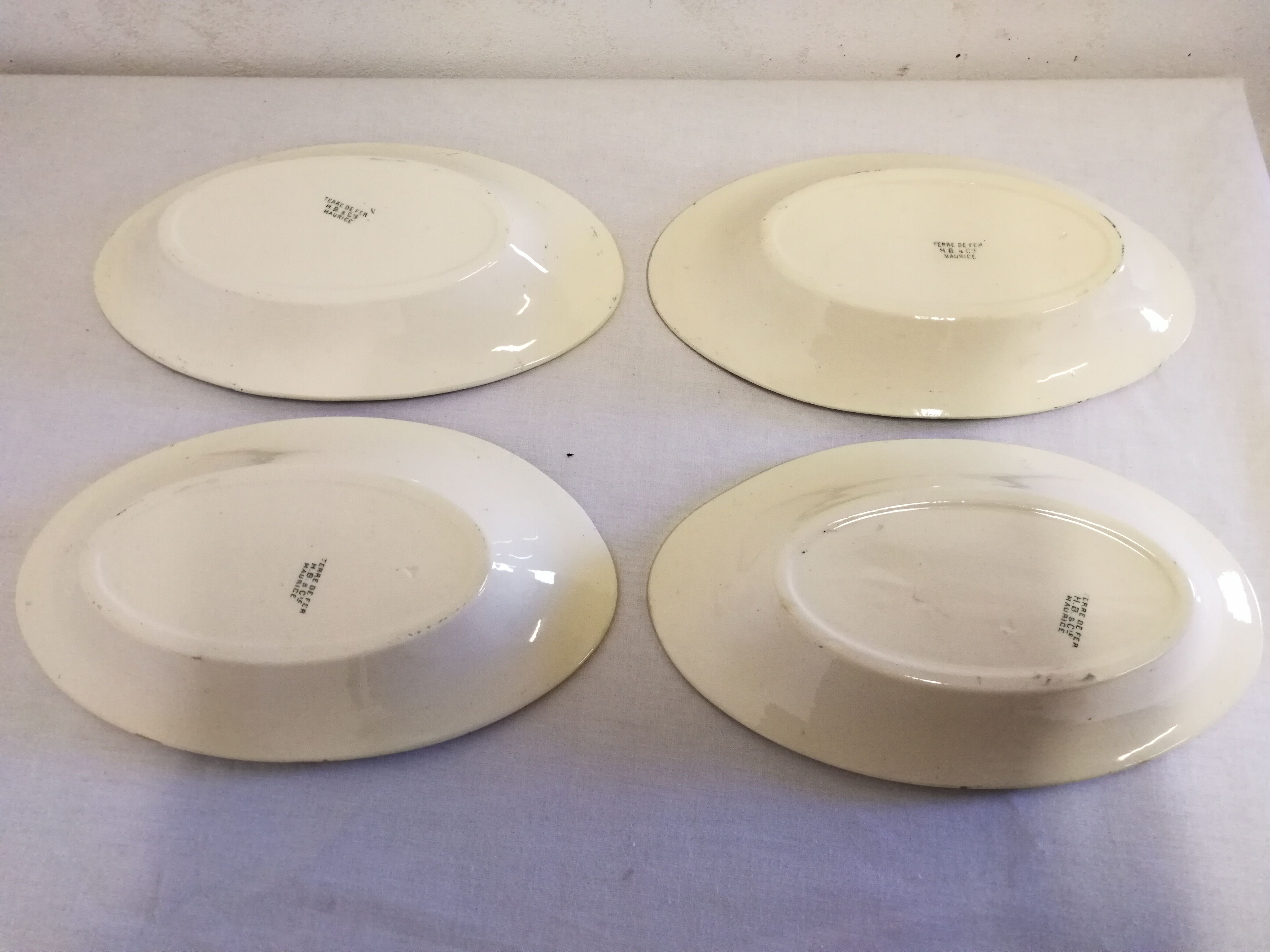 Old raviers, small dishes oval armer