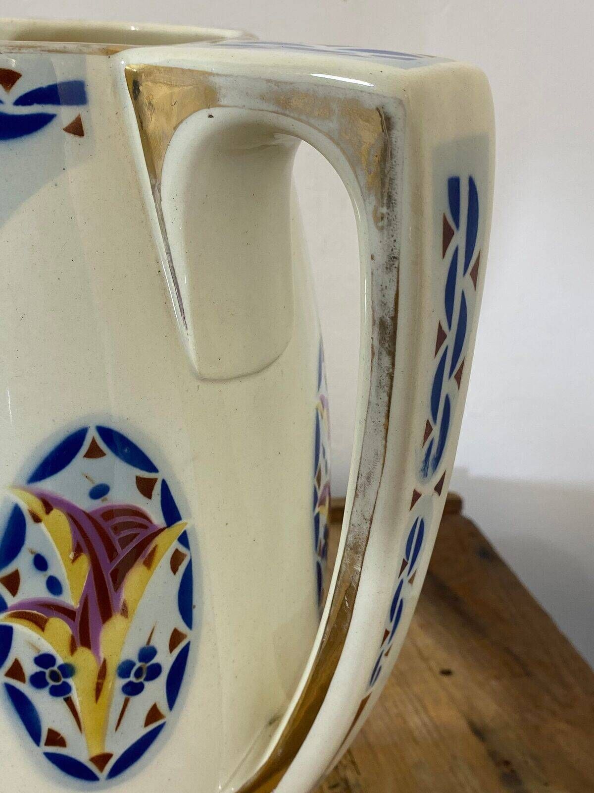 Art Deco bowl and dish from Saint-Amand, hand-painted floral decoration.