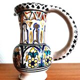 Deceptive pitcher in glazed earthenware