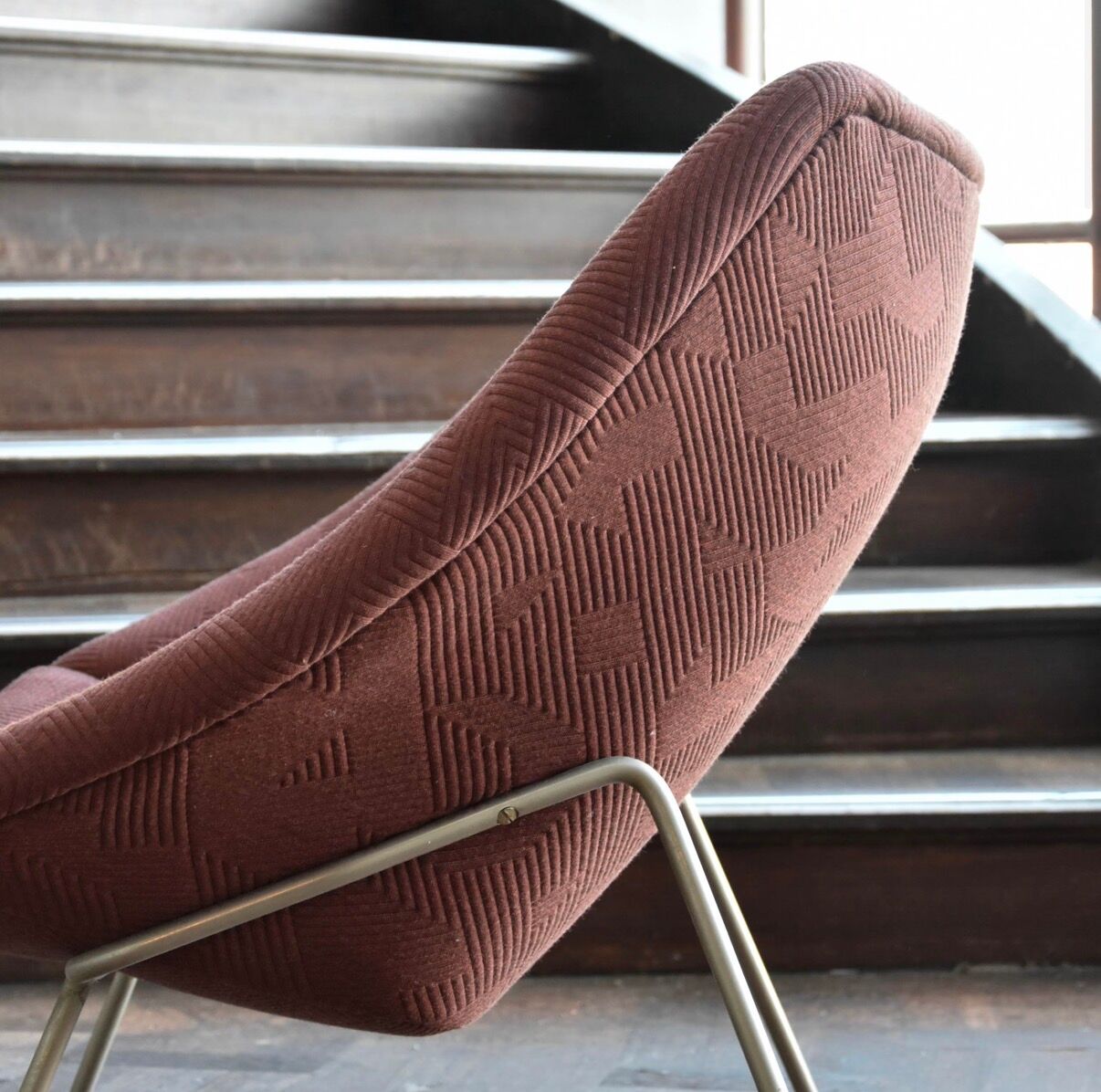 Artifort Oyster chair