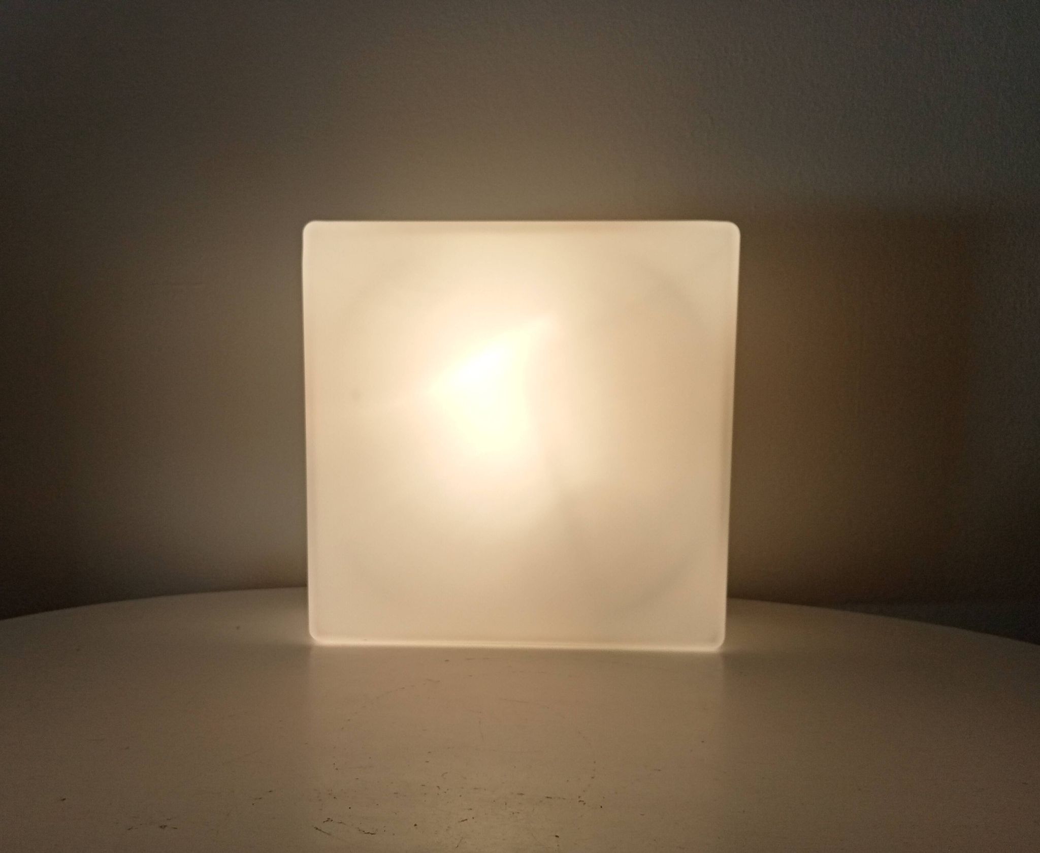 Vintage Vianne ceiling light in Opaline and Bakelite from the 60s/70s