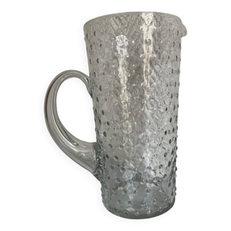 Glass carafe with spikes