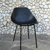Black shell chair Pierre Guariche for Meurop 1960s