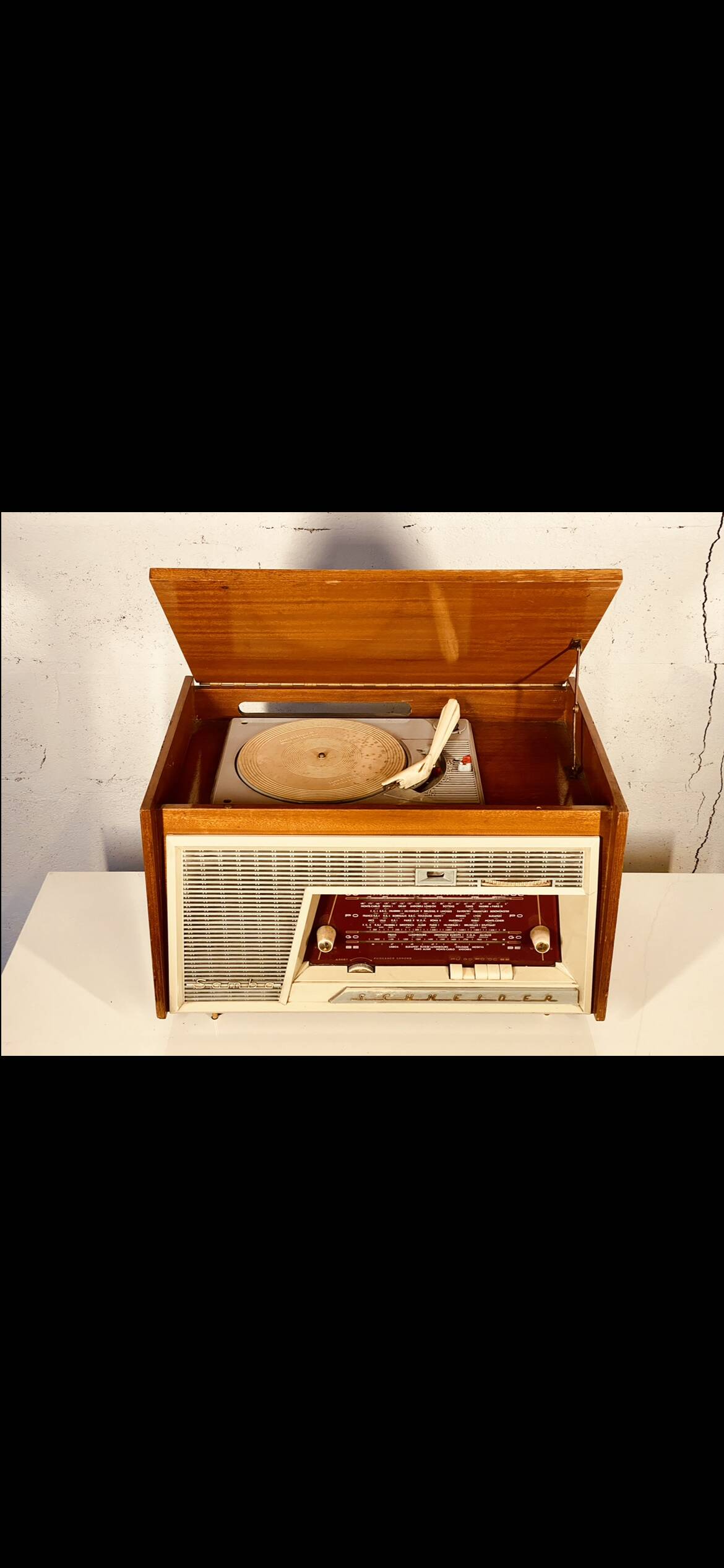 Radio Schneider