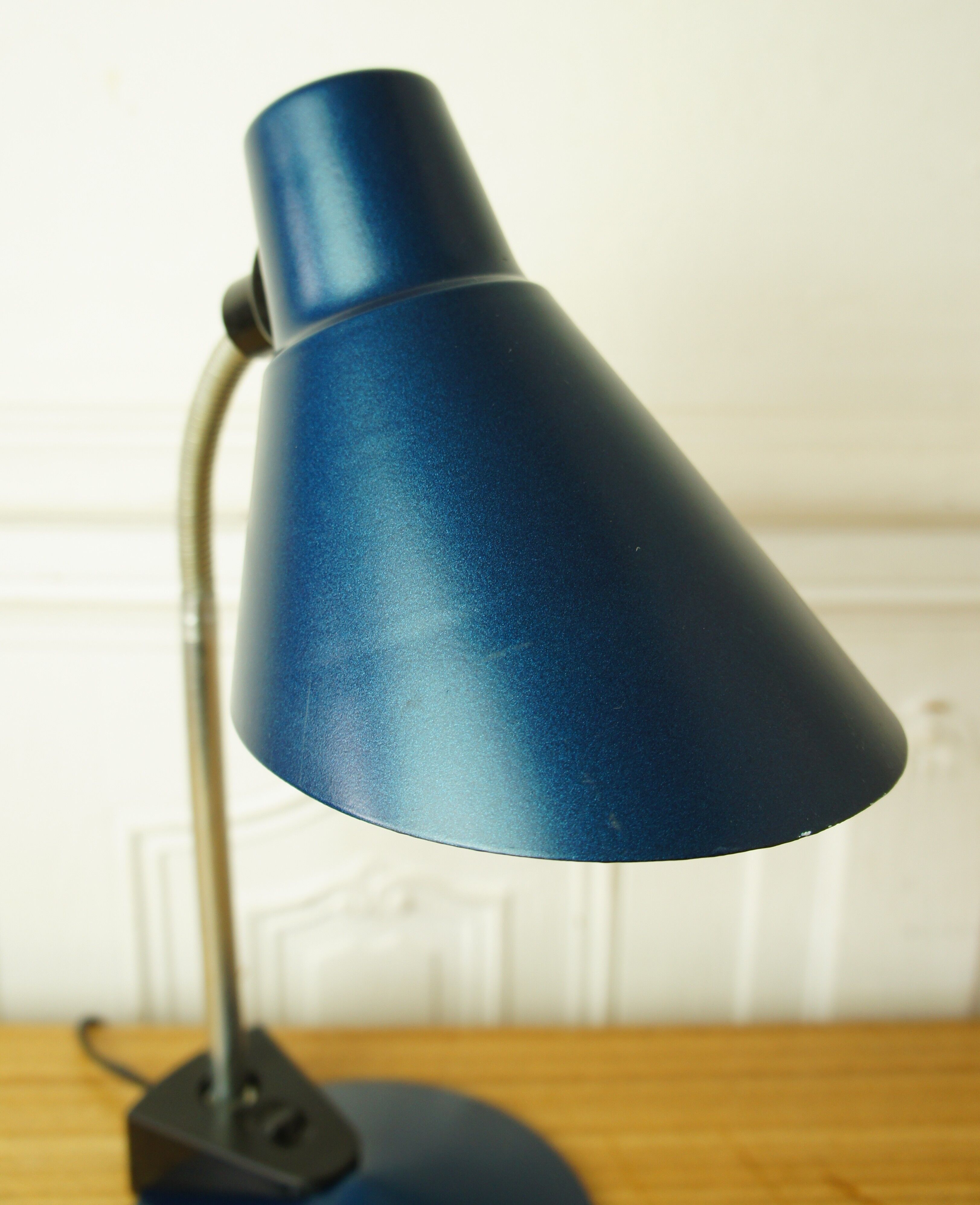 Flexible desk lamp, 90s