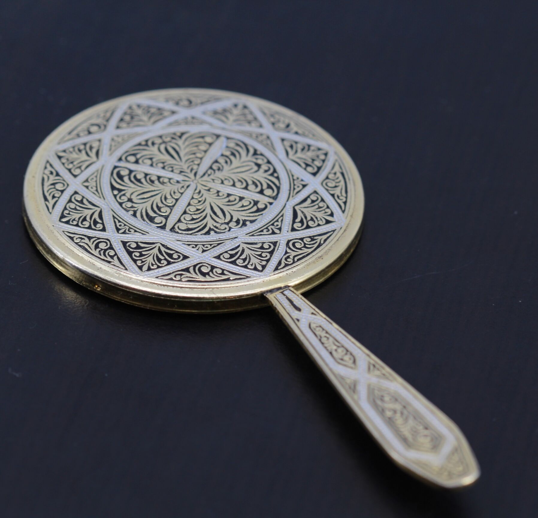 Vintage pocket mirror