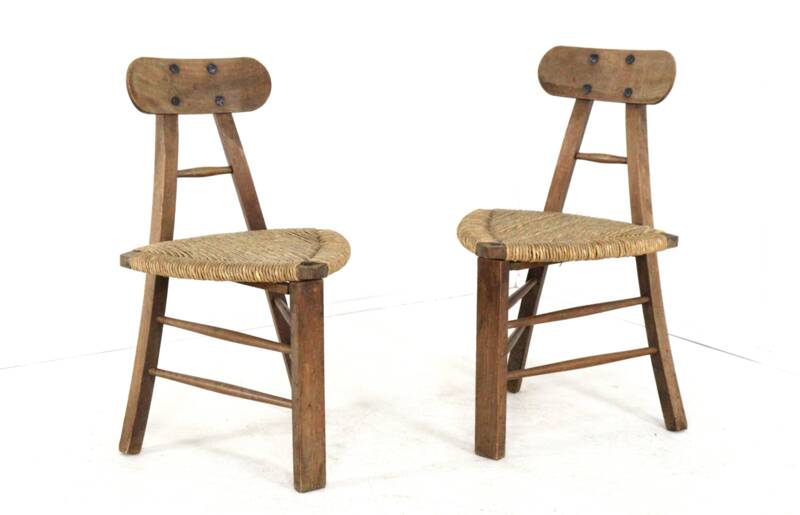 Ensemble de 2 chaises tripodes brutalistes