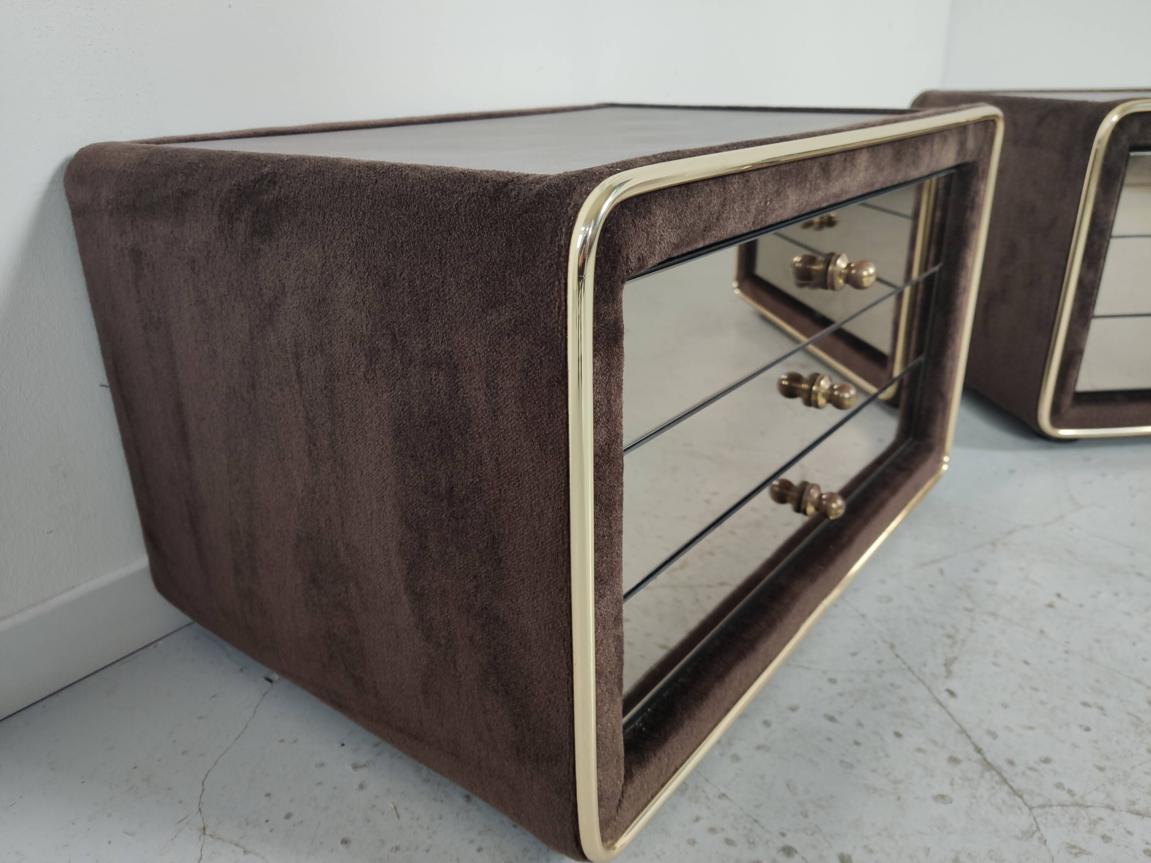 Pair of mirror and leather bedsides Ruf international, 60s/70s