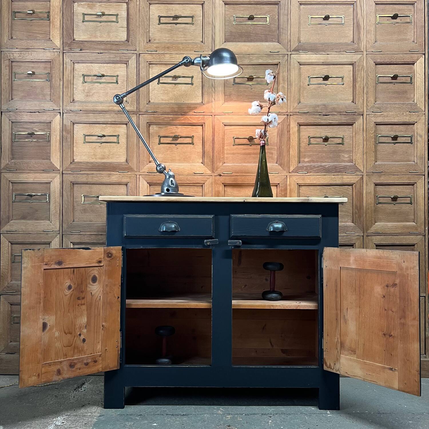 Buffet atelier noir