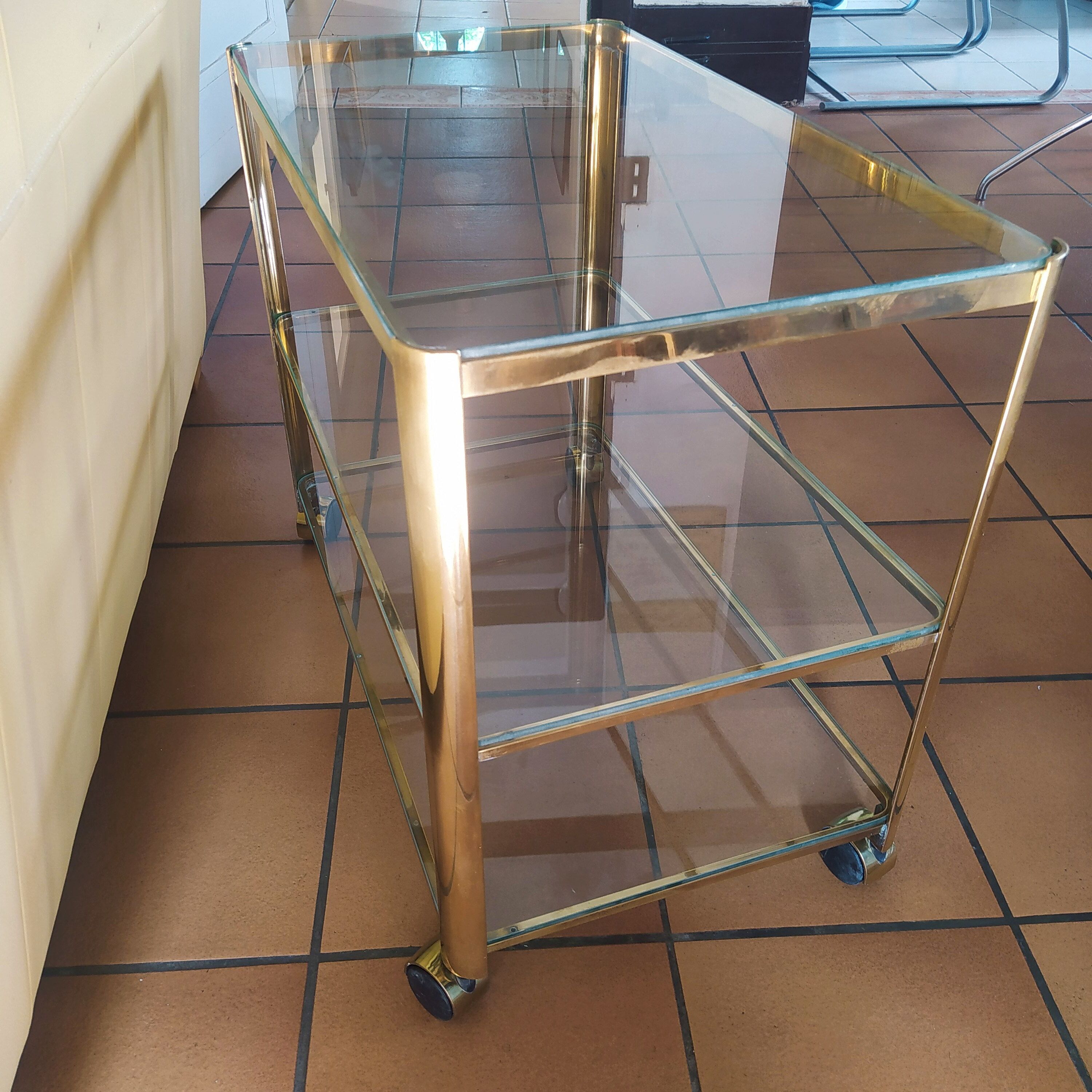 Broncz table in gilded brass