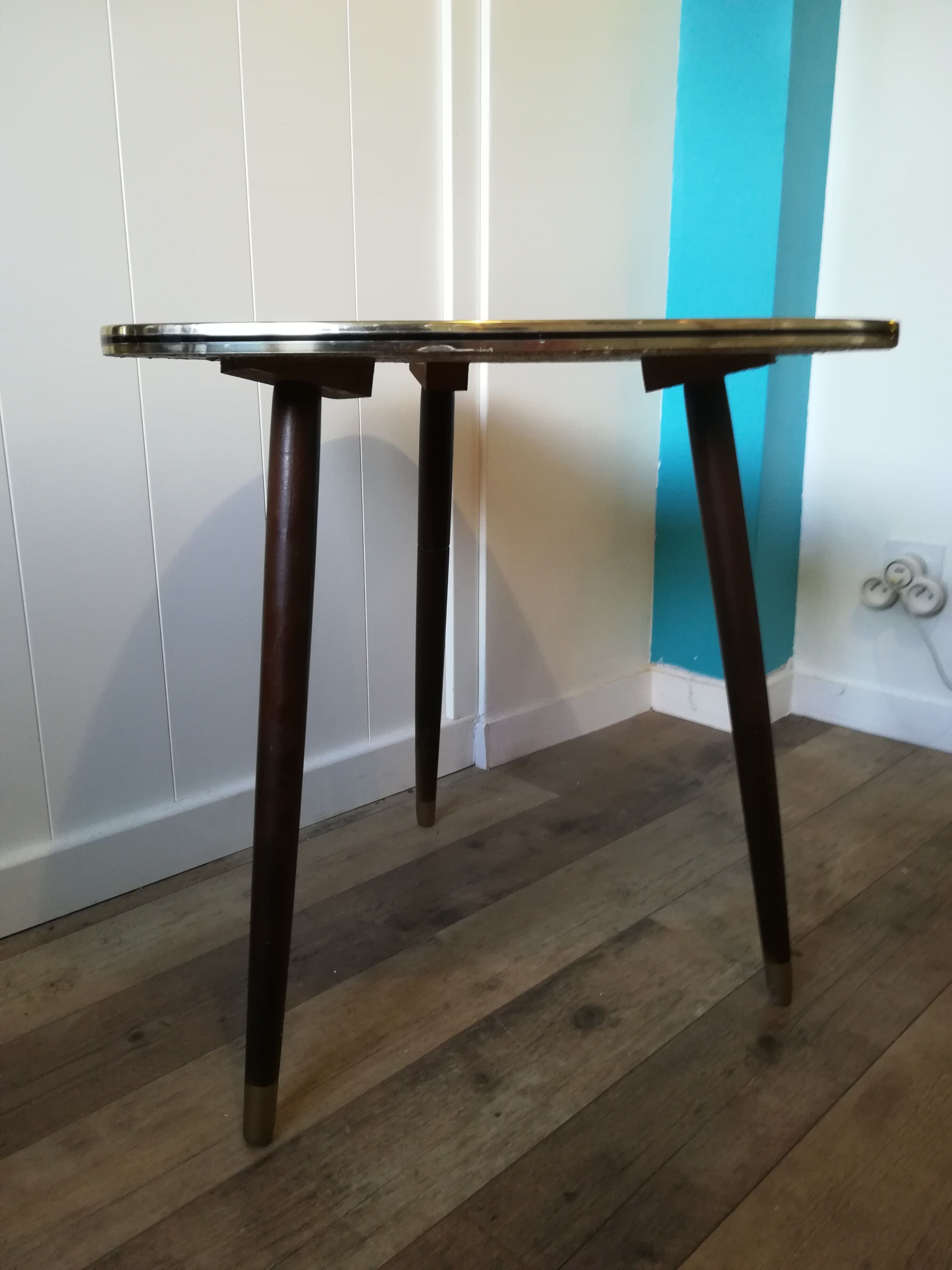 Table basse formica marron