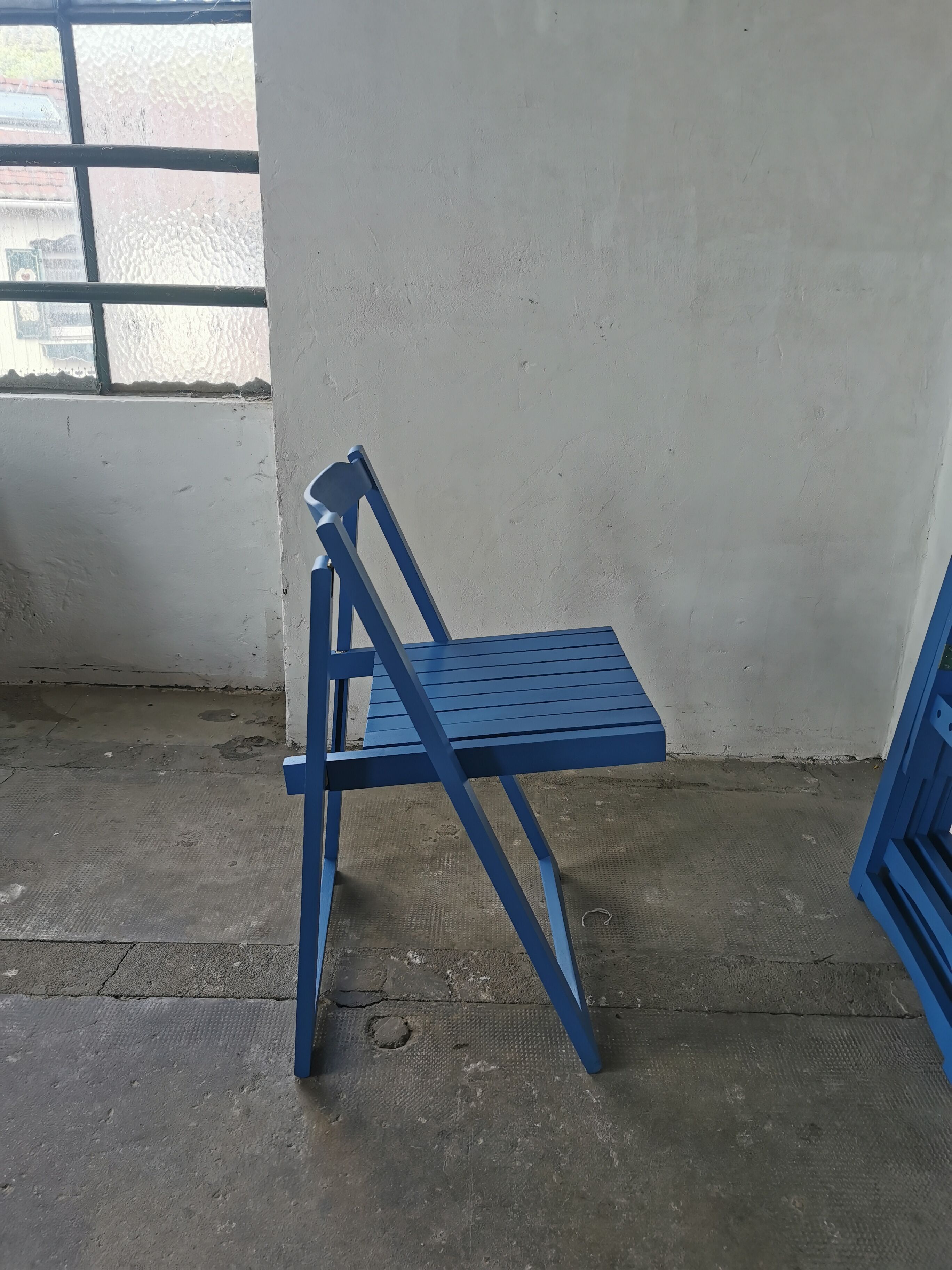Set of 4 vintage folding chairs