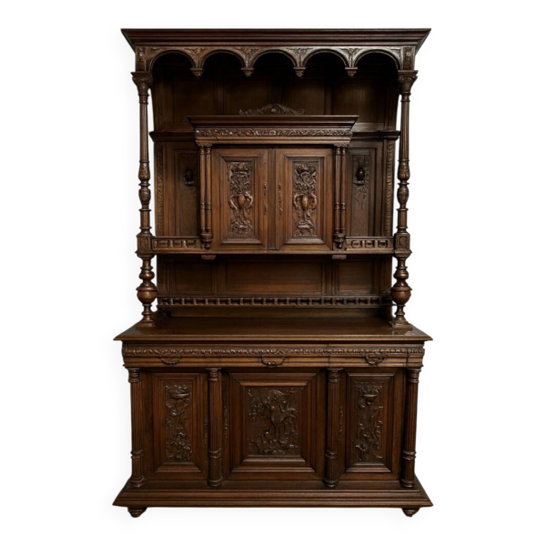 buffet style Renaissance en noyer