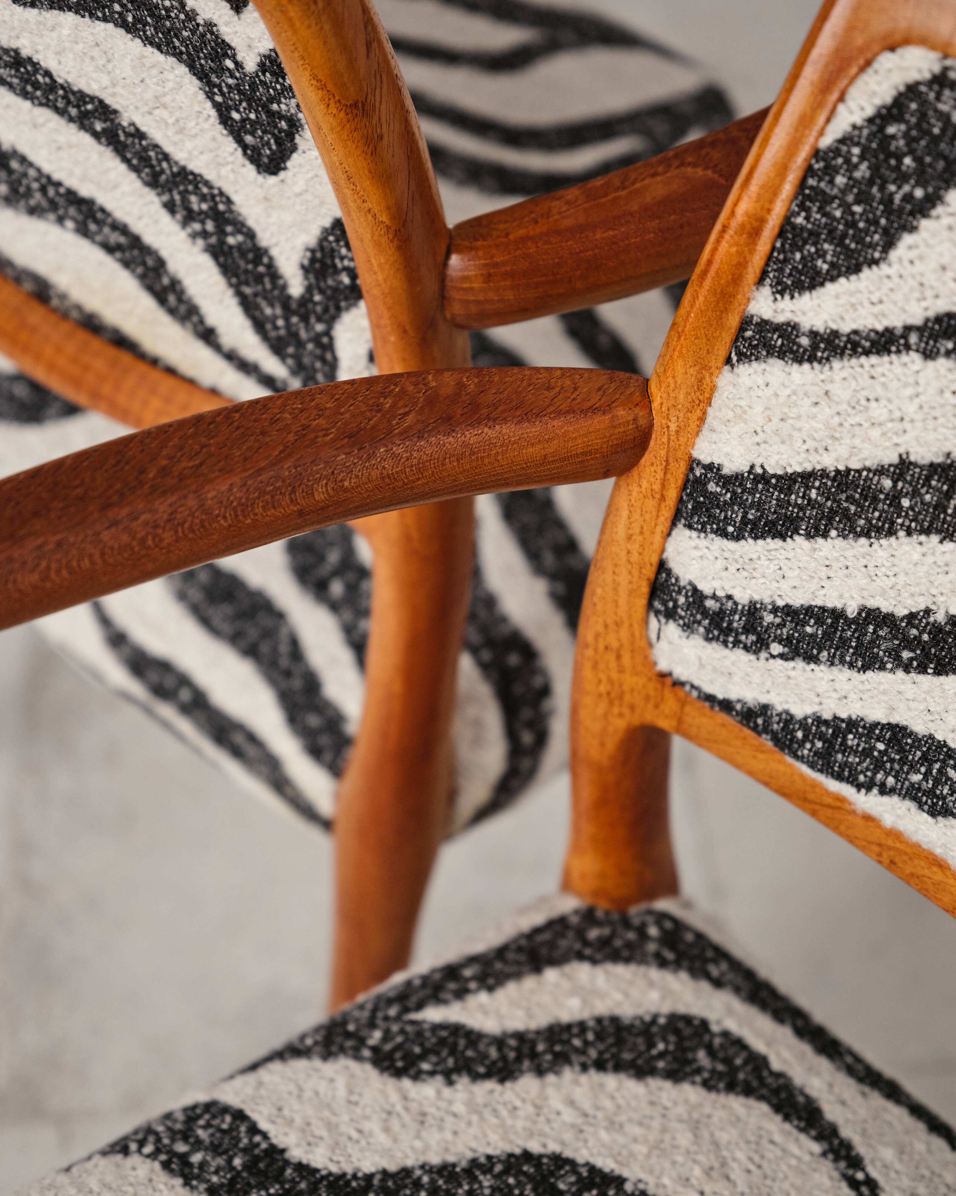 Ensemble de 2 fauteuils danois Niels O. Møller, modèle 65, design du milieu