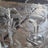 30's stemmed glasses