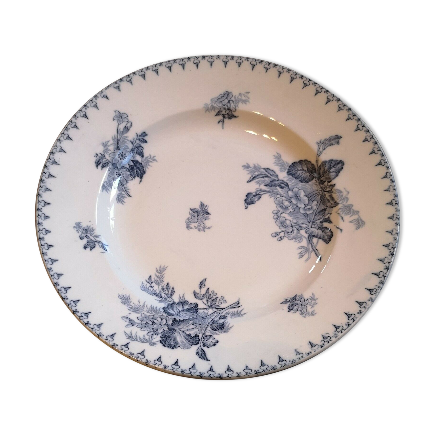 Round dish Sarreguemines model Flora