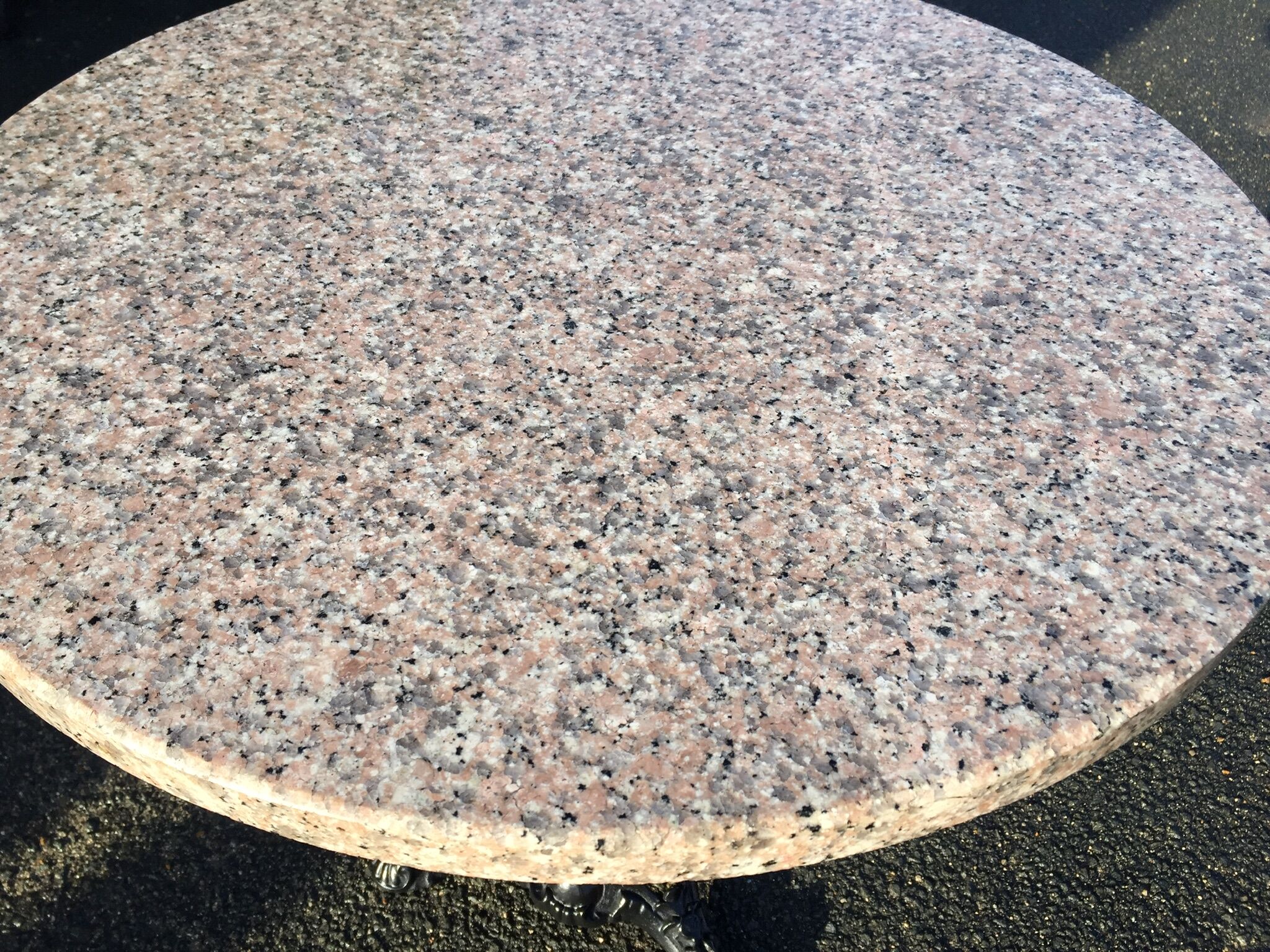 TAble / Parisian Brewery Healing.