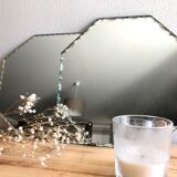 Octagonal bevelled mirror - 31 x 24 cm
