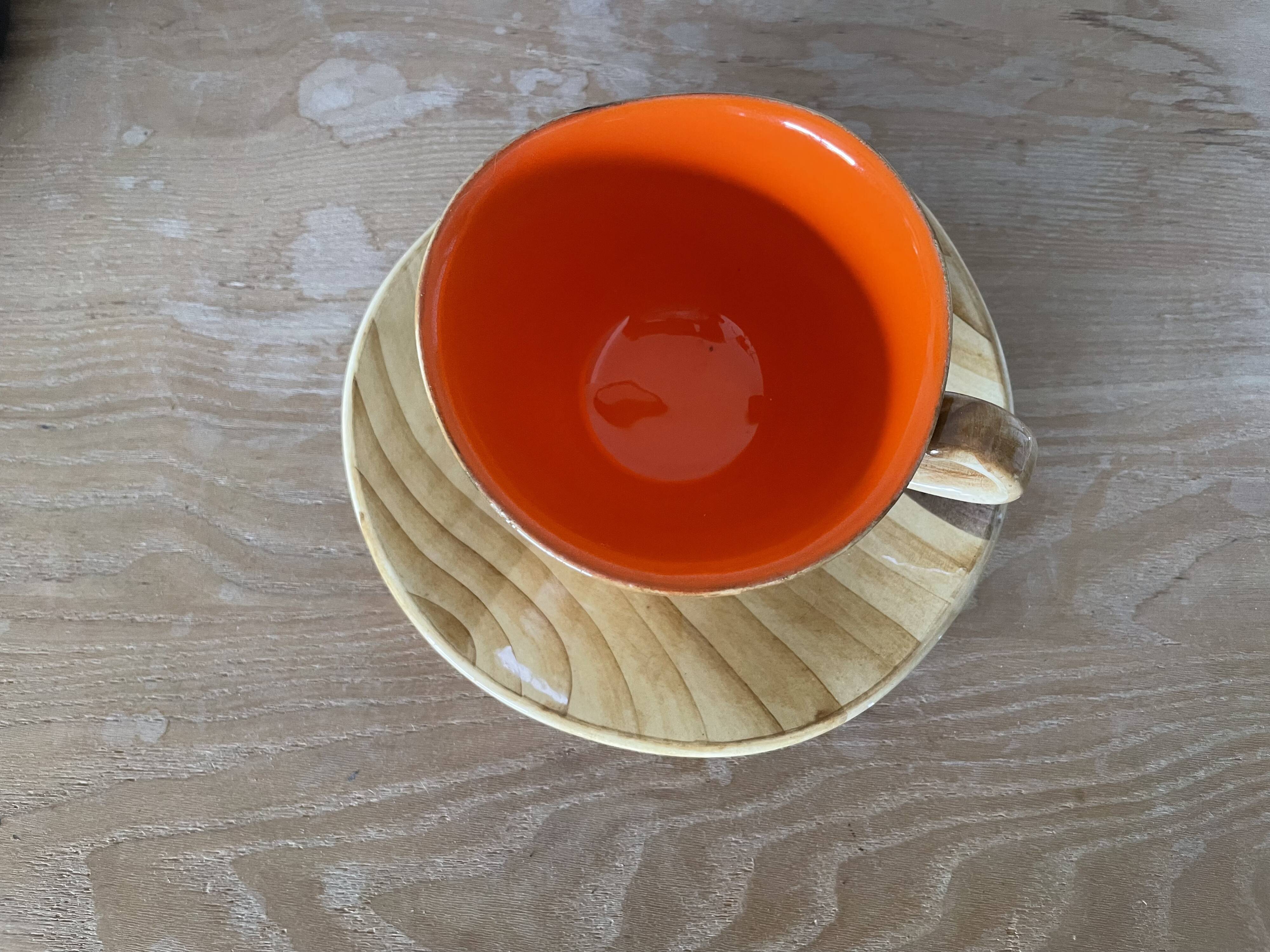 Ensemble tasse et sous tasse imitation bois