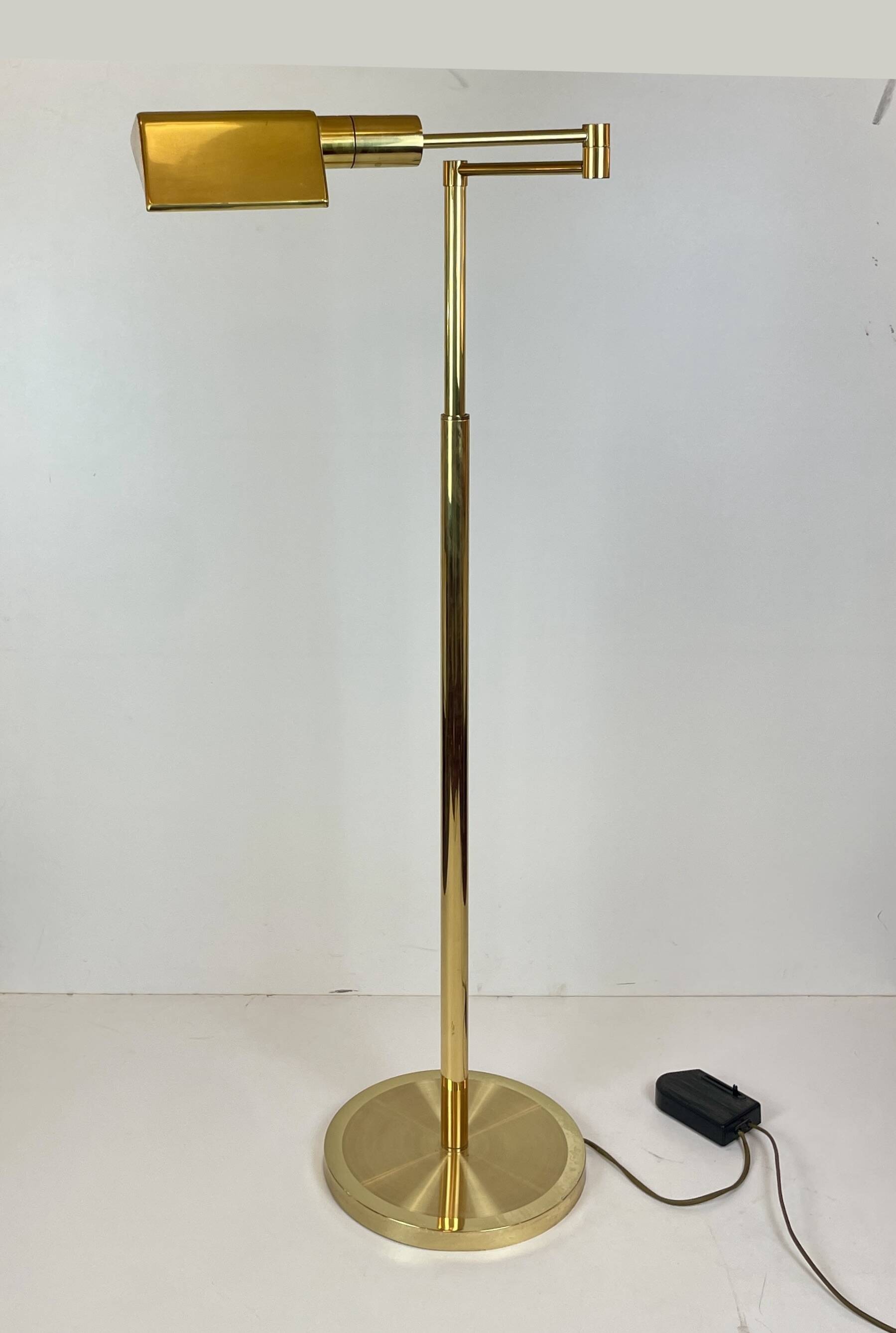 Articulated French library reading floor lamp made in brass, by Boulanger from 1980’s.  Height adjus