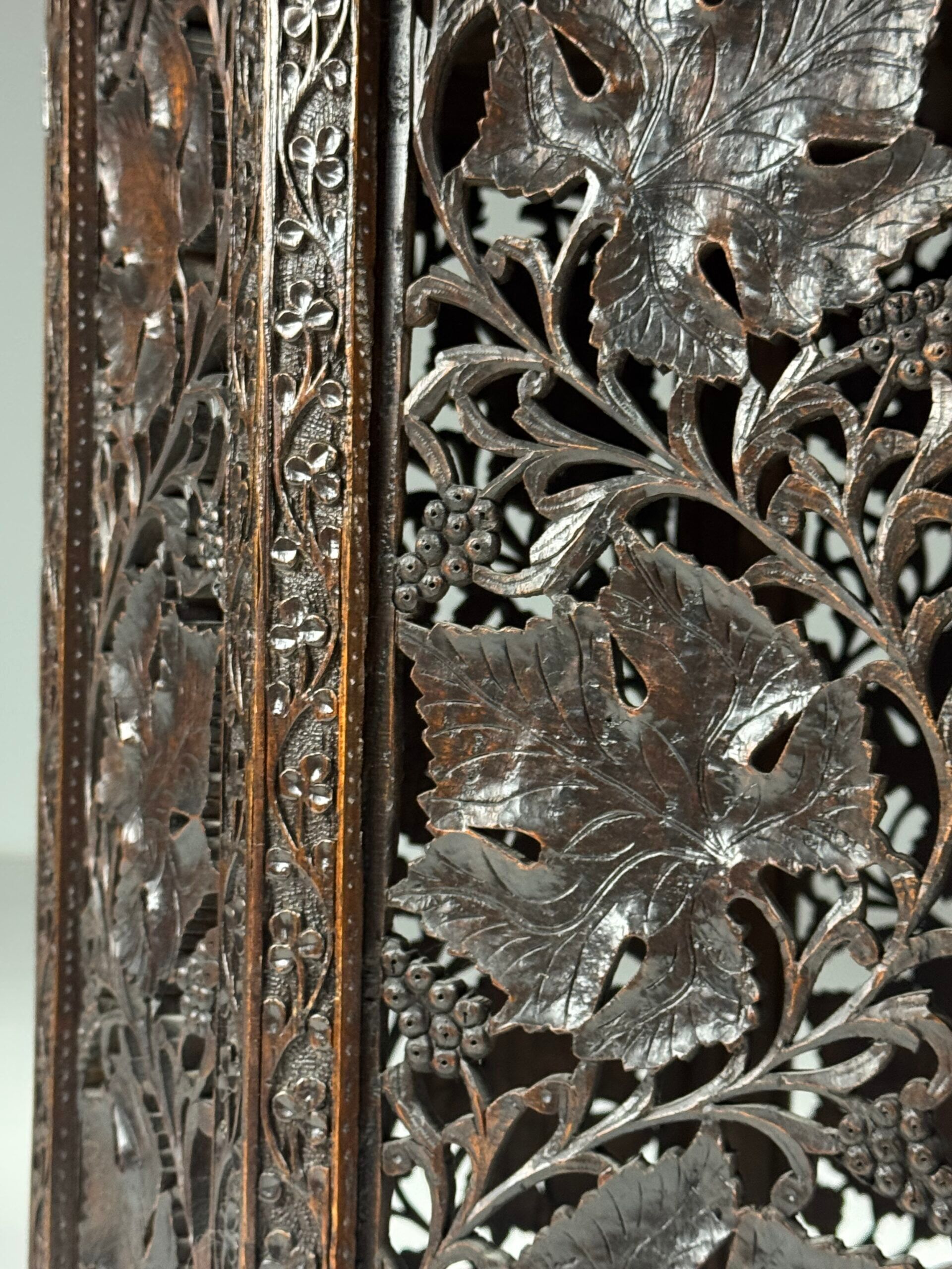 Table d'appoint anglo-indienne du 19e siècle