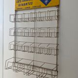 Vintage metallic display