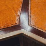 English Chesterfield mahogany bar fully upholstered in leather