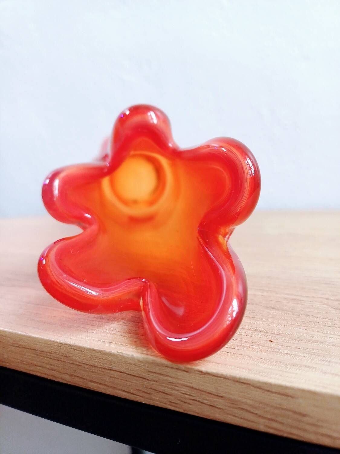 Vintage Hand-Blown Amberina Art Glass Vase – Mid-Century Modern Swung