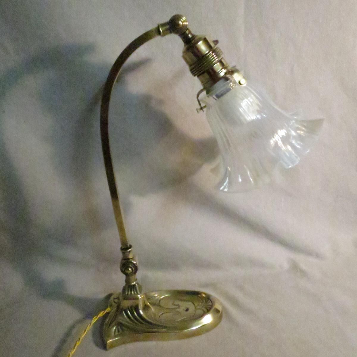 Art nouveau table lamp