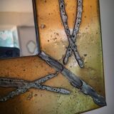 Miroir brutaliste en laiton par Jean Goardere, France, années 1970