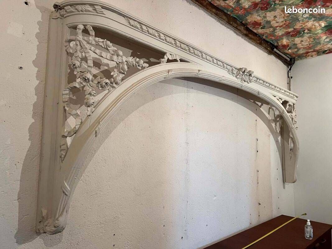 Arch in staff and wood