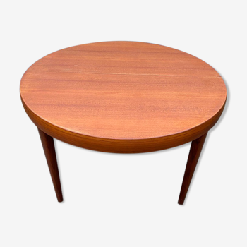 Scandinavian type round table in teak and teak veneer dia 120cm year 1960