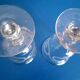 2 verres à pied soufflés gravés décor de guirlandes XIX e
