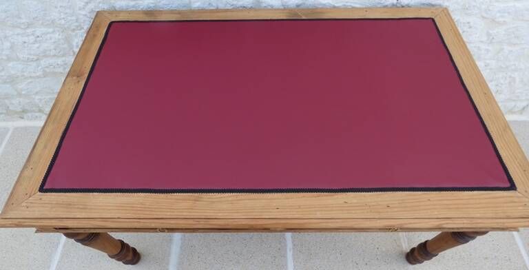 Antique desk with 2 drawers and burgundy faux leather top - Very good condition -
