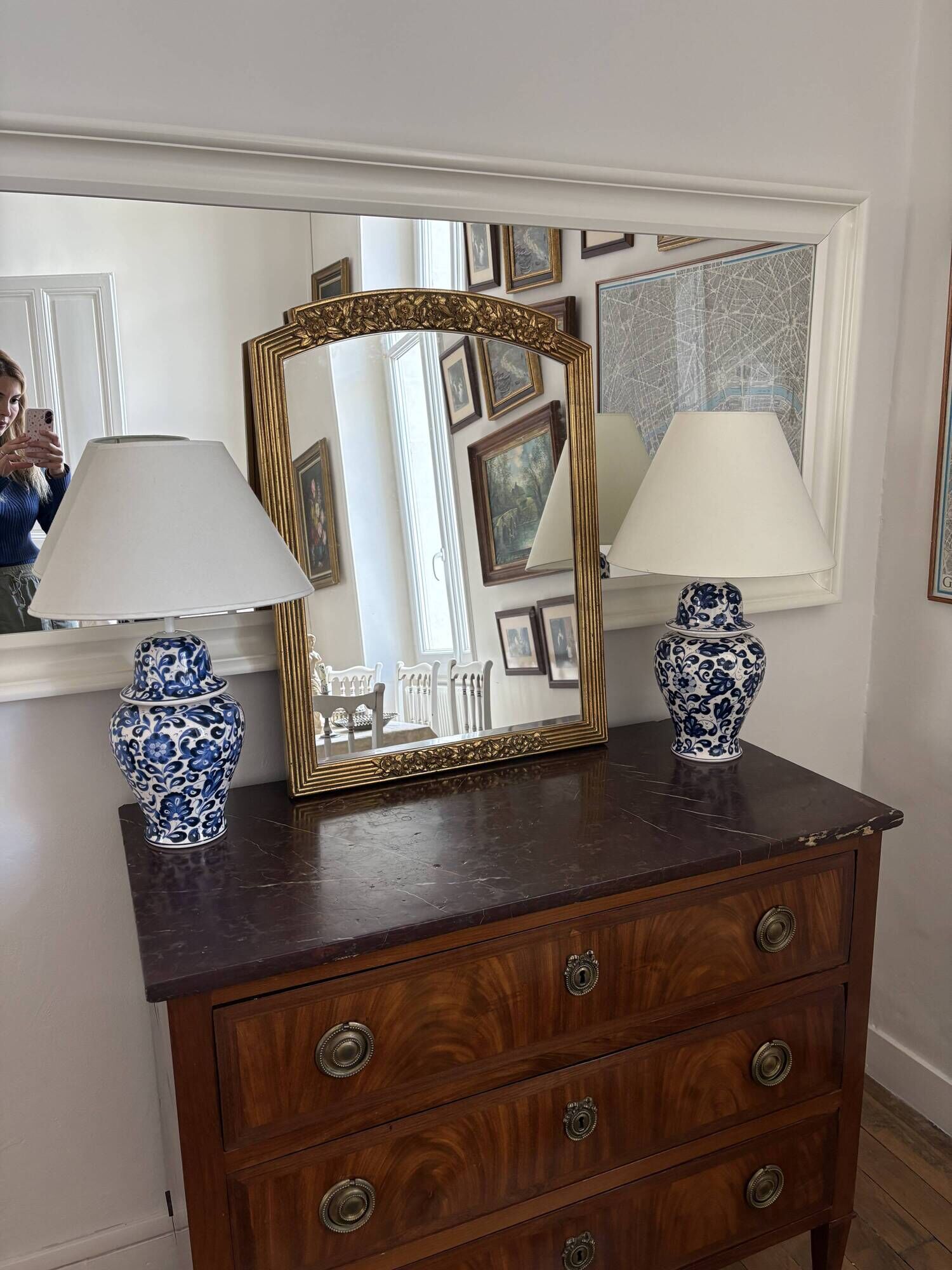 Large vintage gold mirror in Louis XVI style – fluted frame and floral decoration.