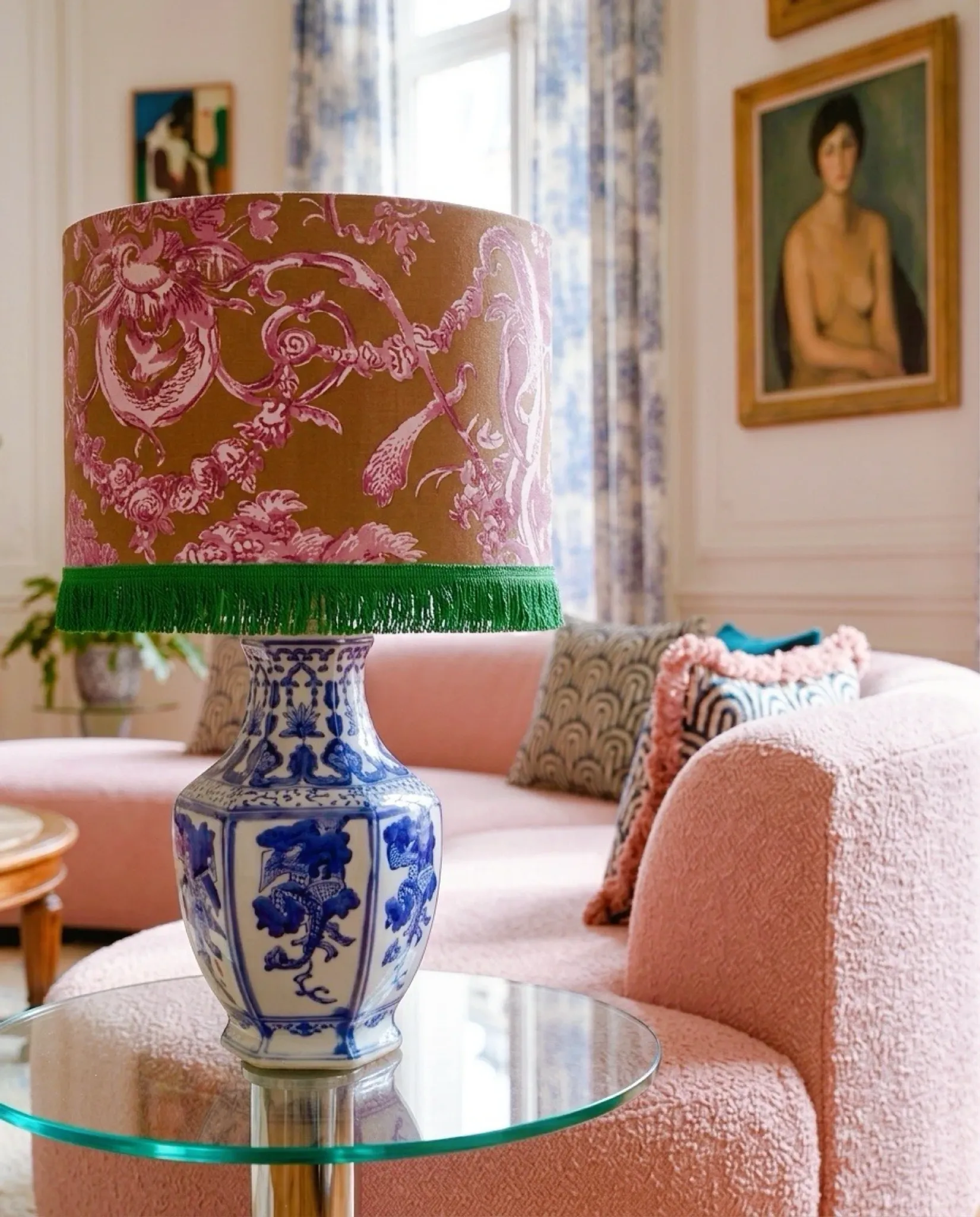 Vintage lamp in porcelain and toile de Jouy