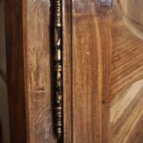 Magnifique armoire en noyer