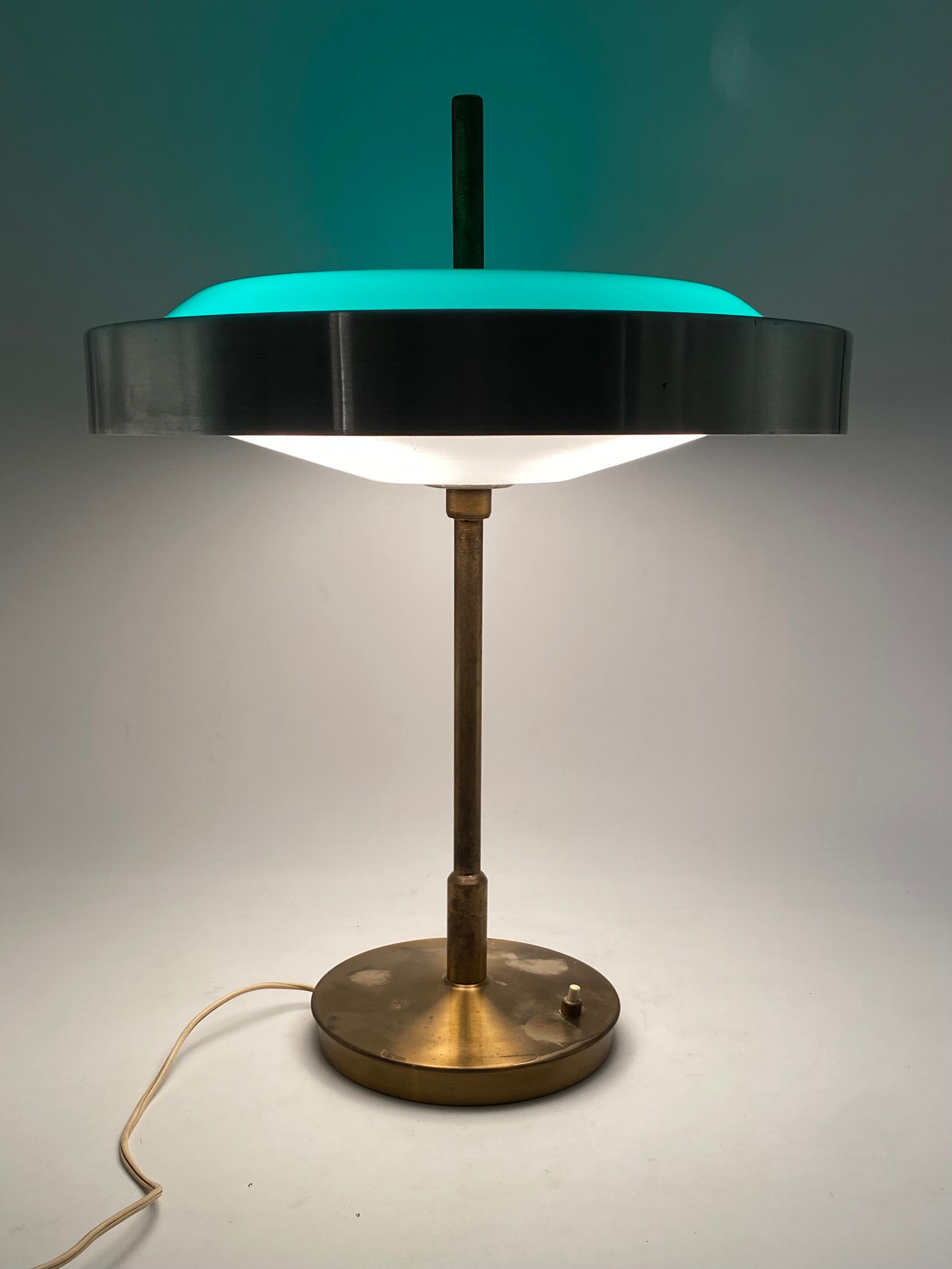 Desk lamp Oscar Torlasco, Prod. Lumi, 1960