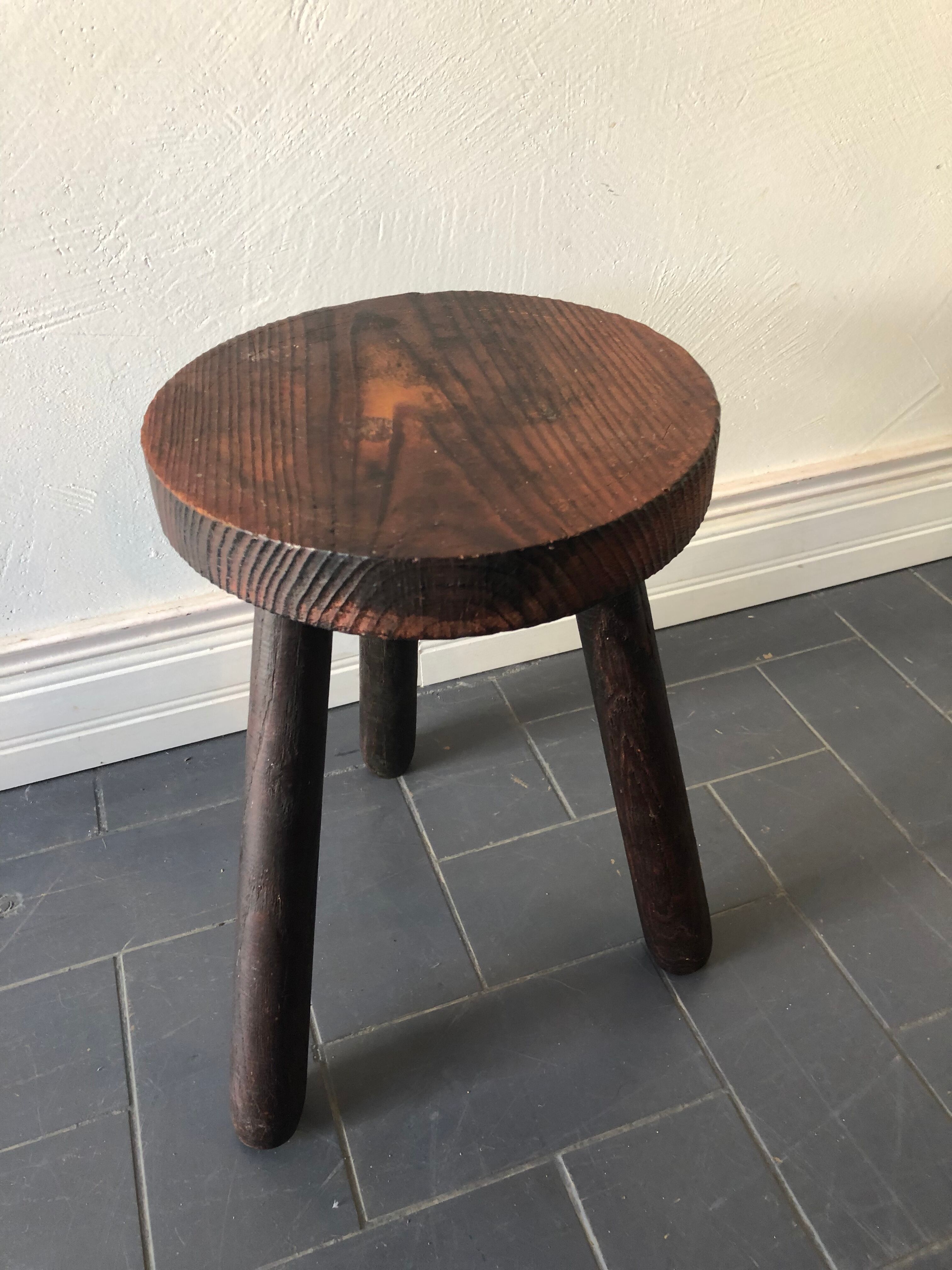 Old wooden tripod stab