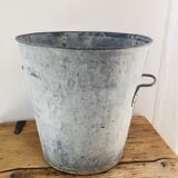 Zinc bucket
