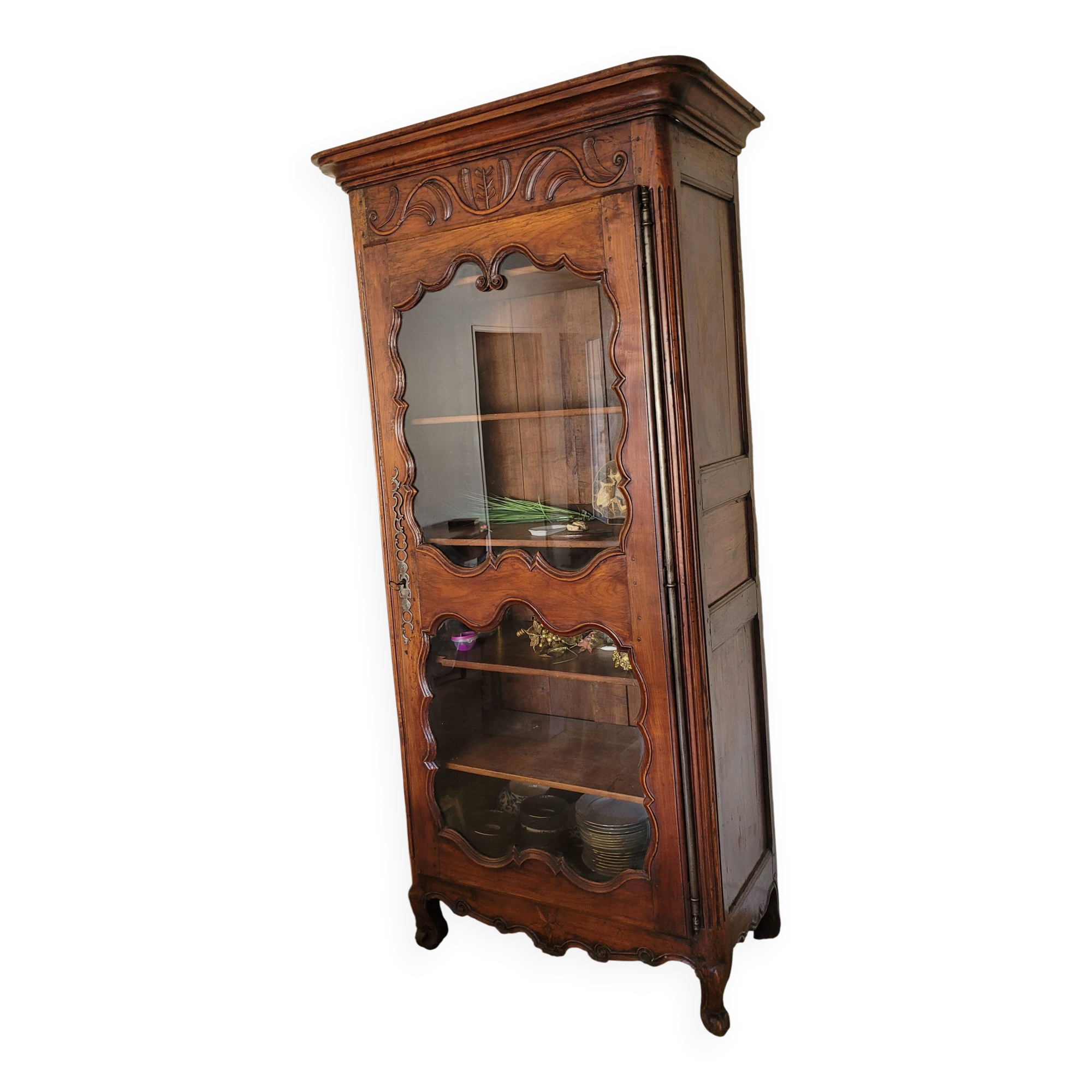 Magnificent antique bonnetière in carved solid wood – Louis XV style