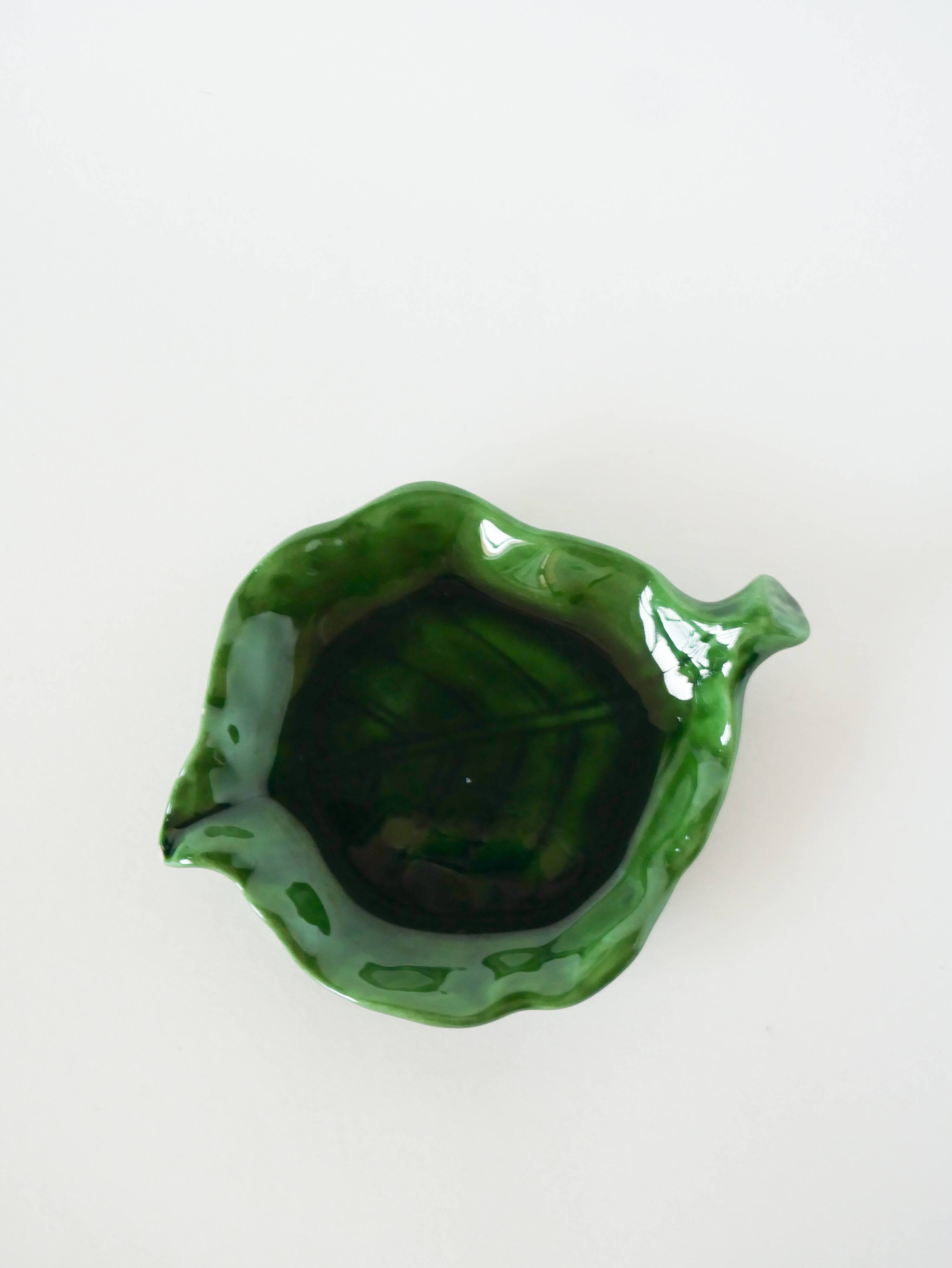 slip leaf emptier, Green, 1970 - 14 X 14 cm