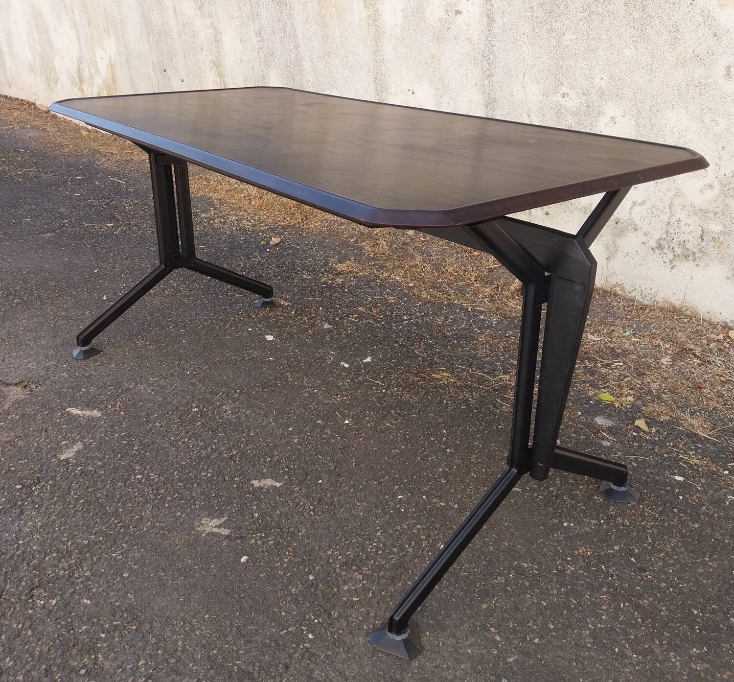 Arco desk from 1963