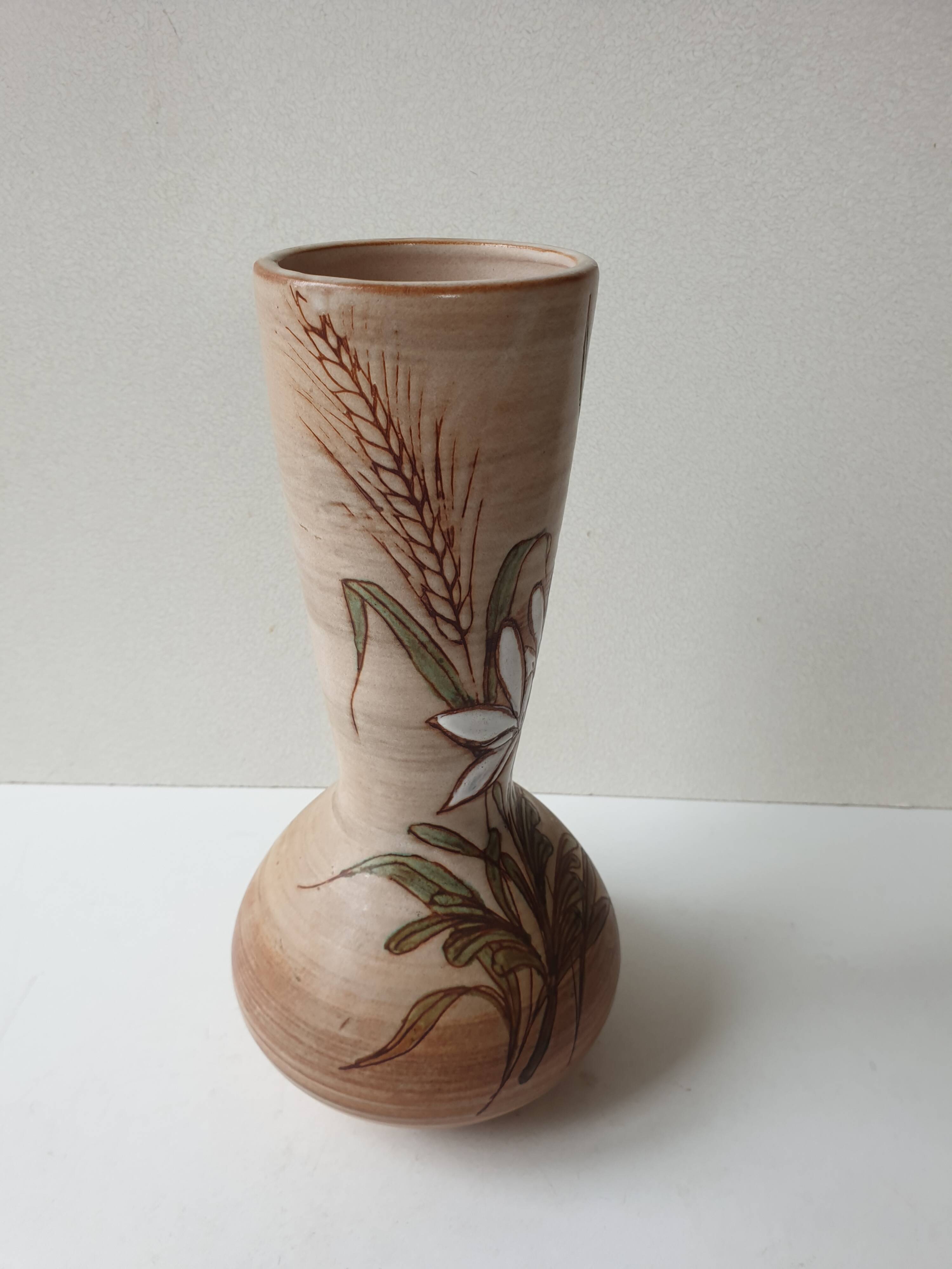 Ceramic vase with flower and wheat ears signed Fonck and Matéo (Vallauris) 1970s