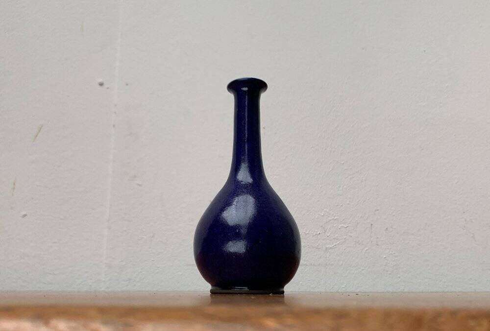 Minimalist mid-century pottery vase by BKW Böttger Keramik Wandsbek, Hamburg, Germany, 1960s.