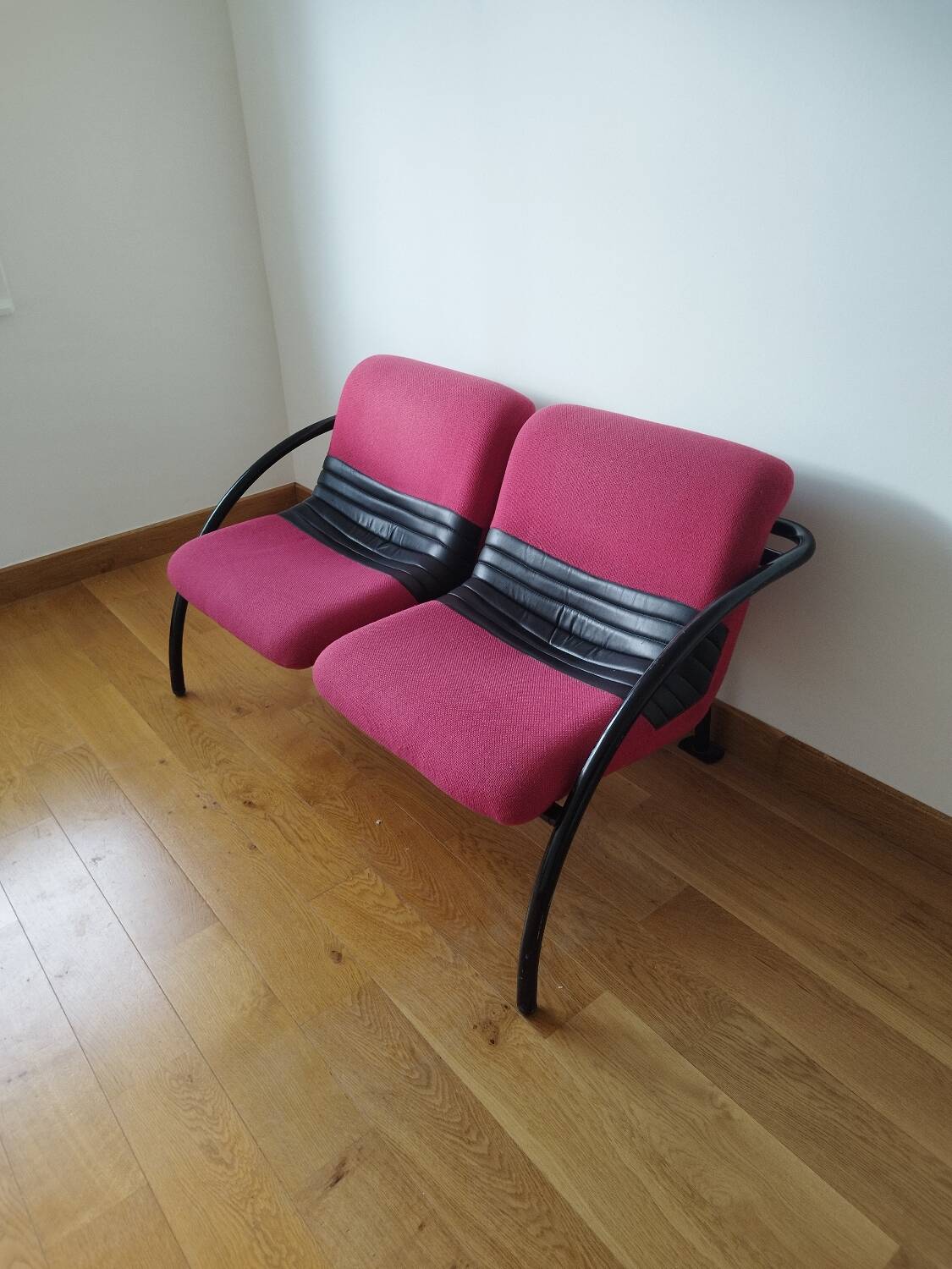 2-seater sofa from the French manufacturer Airborne