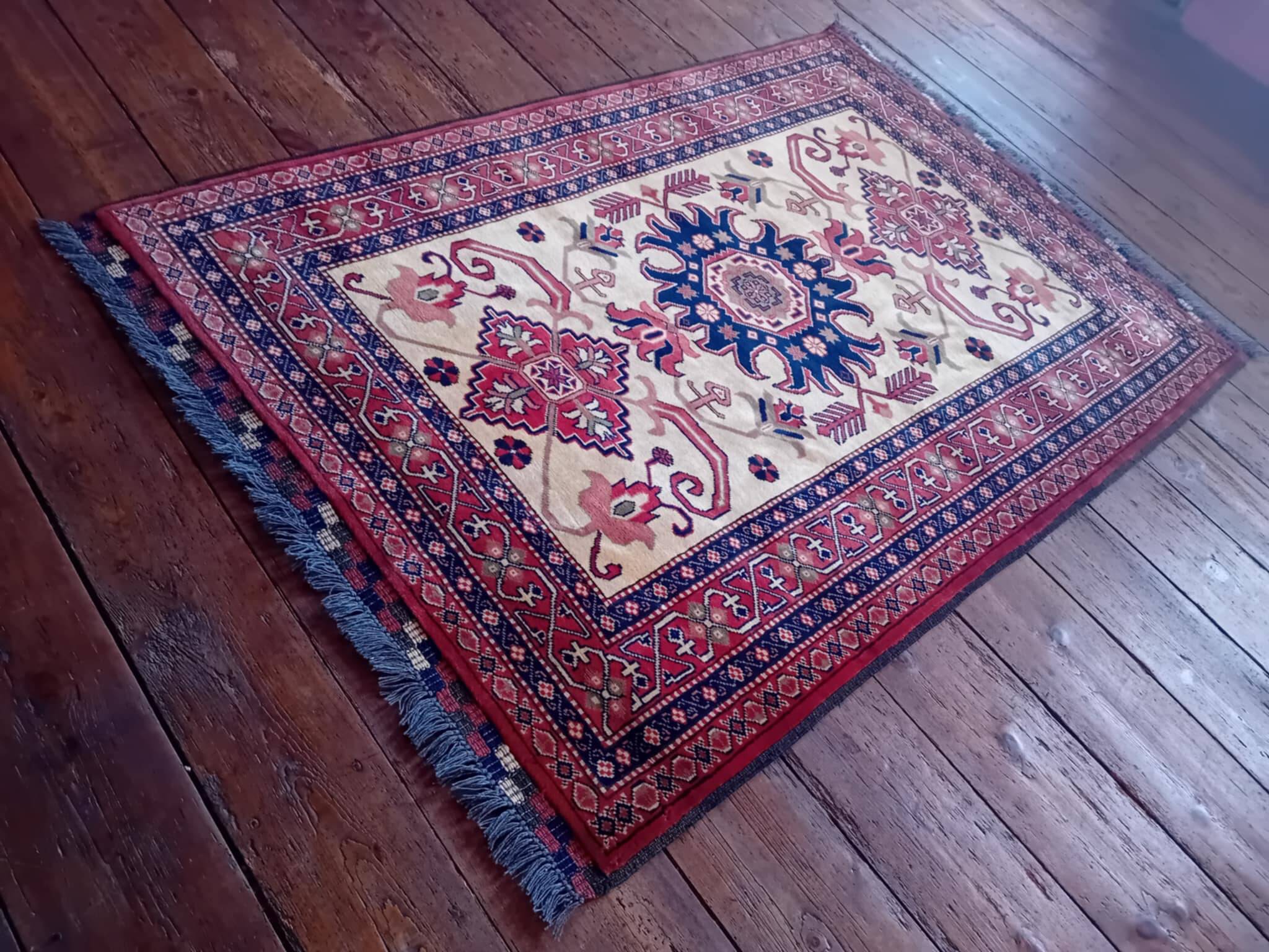 Handmade Pakistani Gazni rug 175x123cm