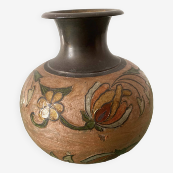 Cloisonné brass vase with floral motifs