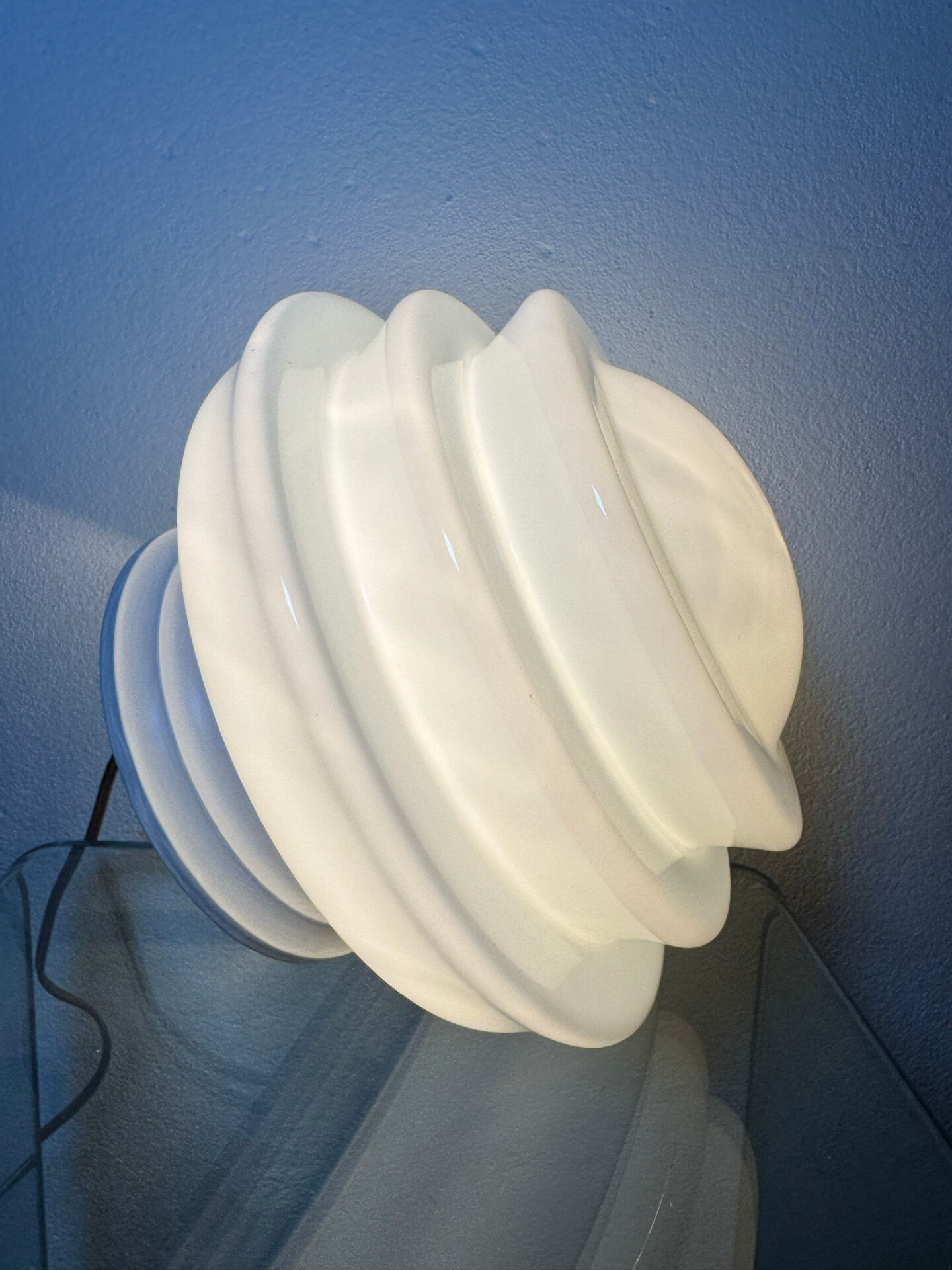 Lampe opaline skyscraper Art Déco