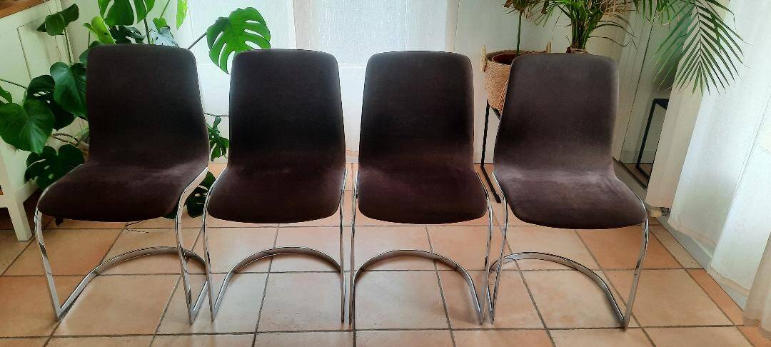 4 Italian chairs, 1970